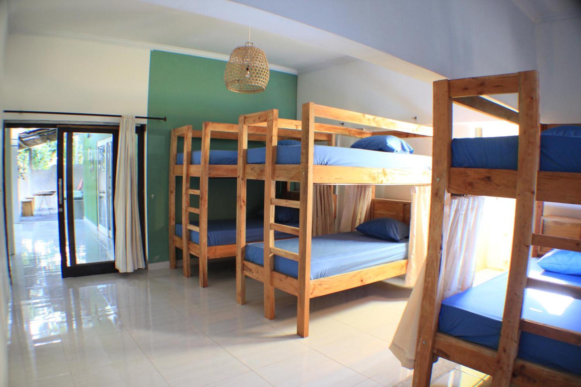 Black Sand Hostel Amed Exterior foto